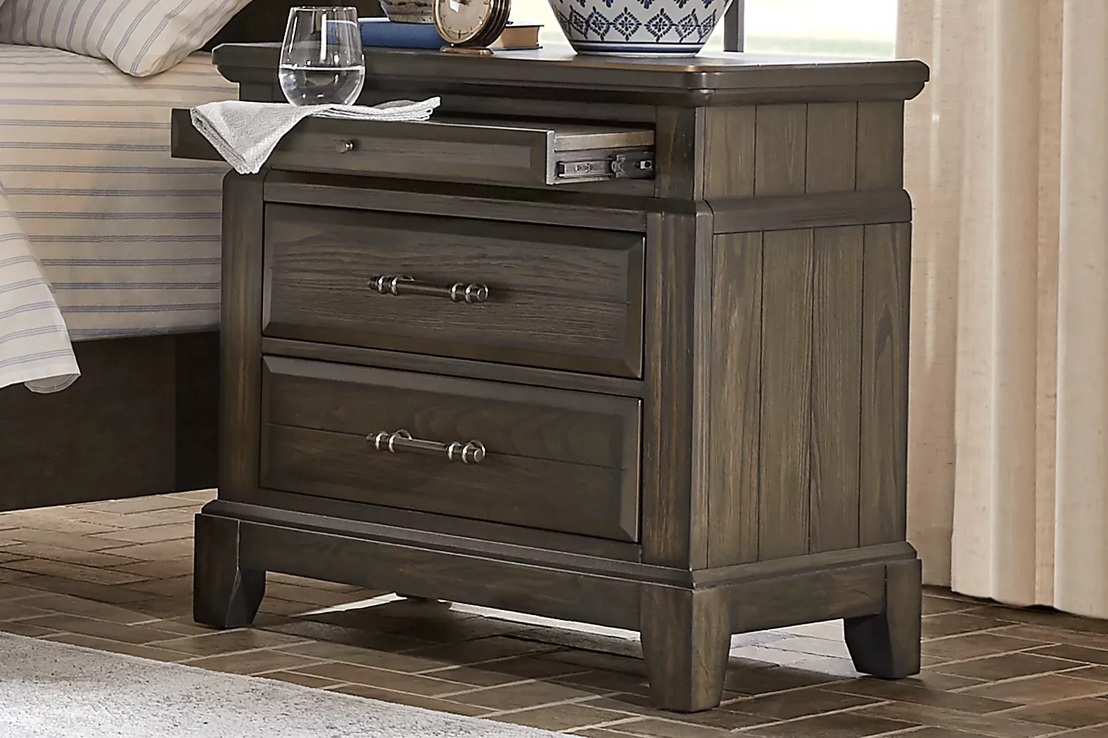 MontanaRidgeBrown7PcQueenPanelBedroom 9 MontanaRidgeBrownNightstand