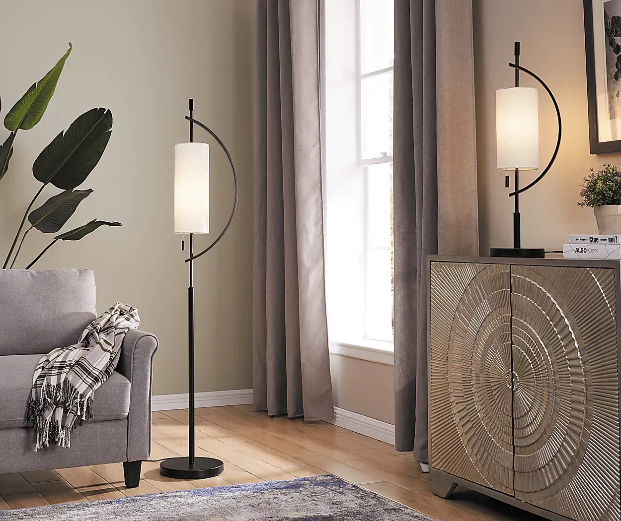 MatteiCourtBlackTableLamp 4 MatteiCourtBlackTableLamp