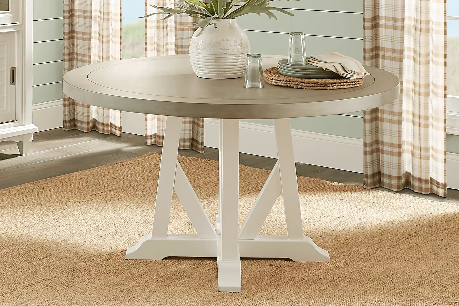 HiltonHeadWhite5PcRoundDiningRoomwithGraphiteChairs 3 HiltonHeadWhite5PcRoundDiningRoomwithGraphiteChairs