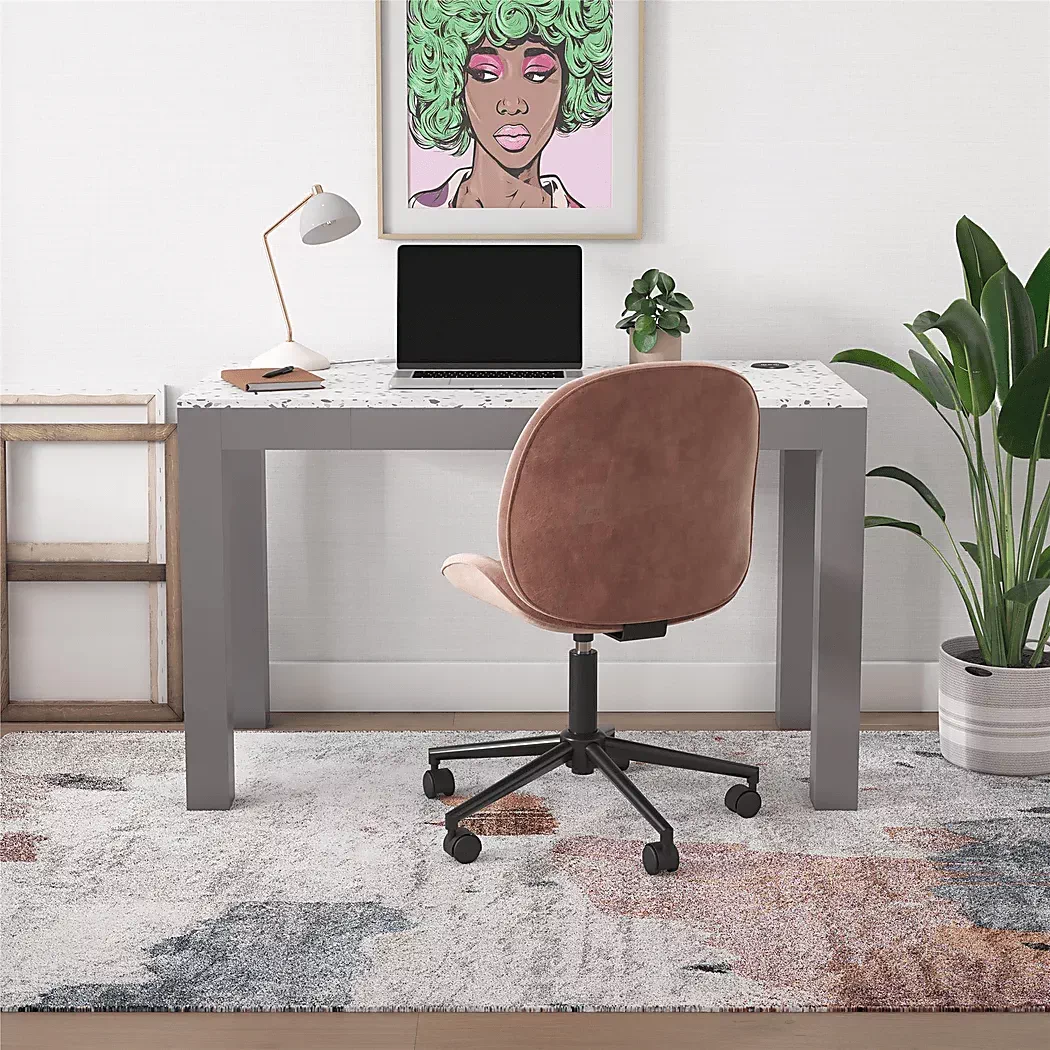 BenninghausGrayDesk 5 BenninghausGrayDesk