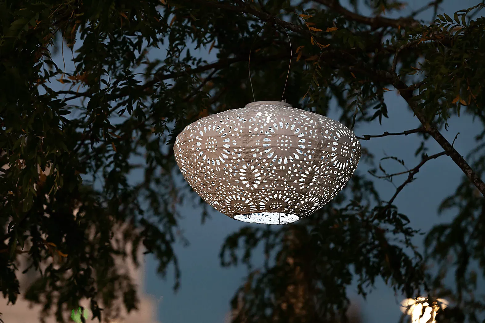 JaylaReefOutdoorWhiteSolarLantern 10 JaylaReefOutdoorWhiteSolarLantern