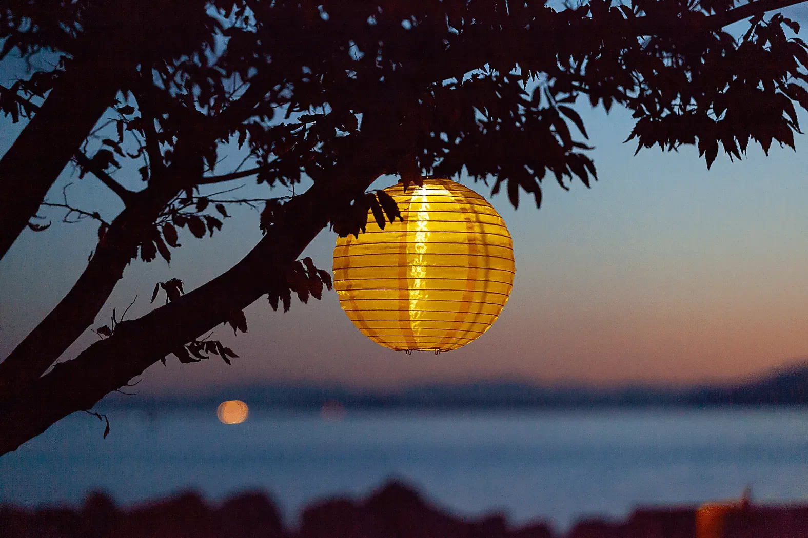 VenseIslandOutdoorYellowSolarLantern 4 VenseIslandOutdoorYellowSolarLantern