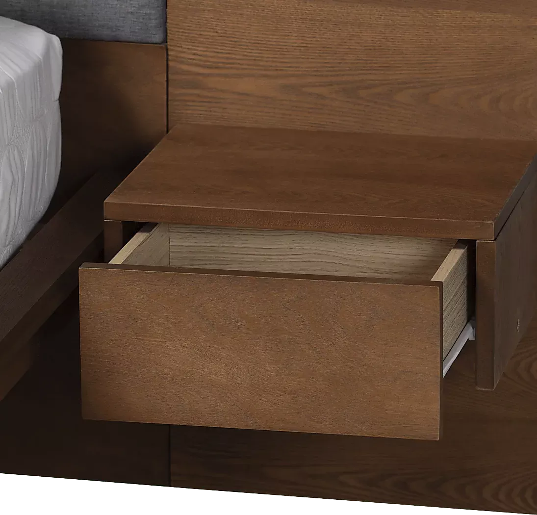 IhrigBrownKingBedwithNightstands 9 IhrigBrownKingBedwithNightstands