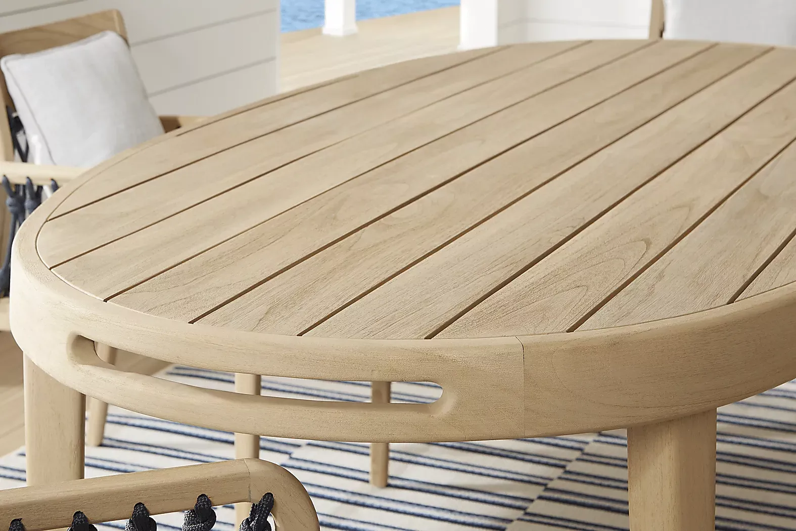 RivaBlonde5PcOvalOutdoorDiningSetwithWhiteCushions 3 RivaBlondeOvalOutdoorDiningTable