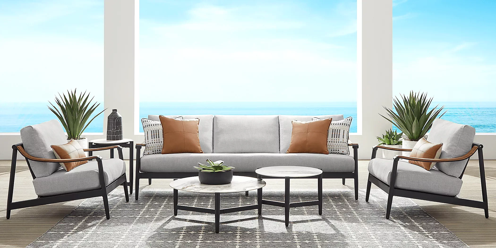 HarloweBlackOutdoorSofawithDoveCushions 2 HarloweBlackOutdoorSofawithDoveCushions
