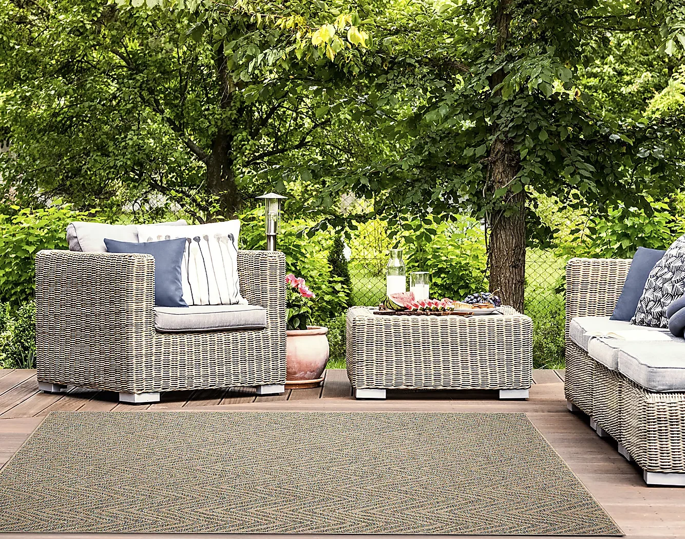 OthadanBlue5'3x7'3Indoor/OutdoorRug 2 OthadanBlue5'3x7'3Indoor/OutdoorRug