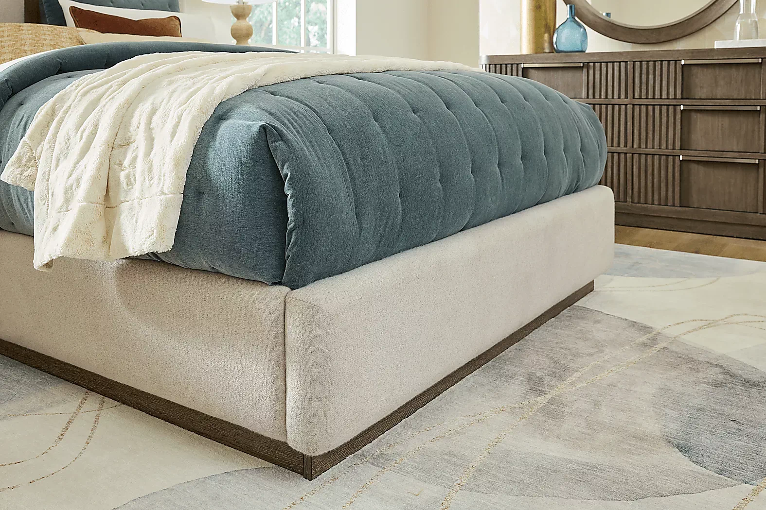 SausalitoBrown5PcQueenUpholsteredBedroom 4 SausalitoBrown7PcQueenUpholsteredBedroom